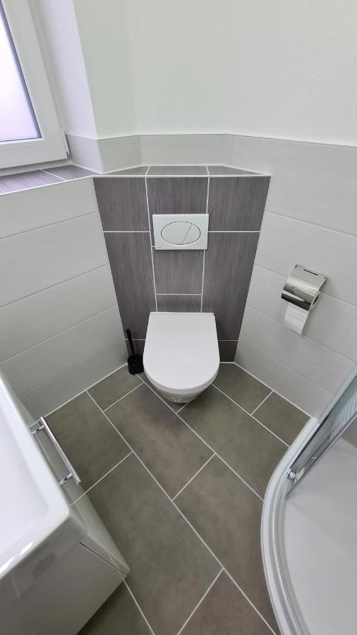 Exzellentes Ferienhaus In Hannover Messe Naehe Sarstedt Exteriör bild
